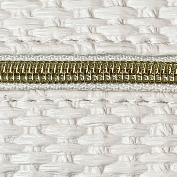 PINCH Minimergency Kit - For her 17 Beauty & Personal Car Essentials - Picture 11 of 13